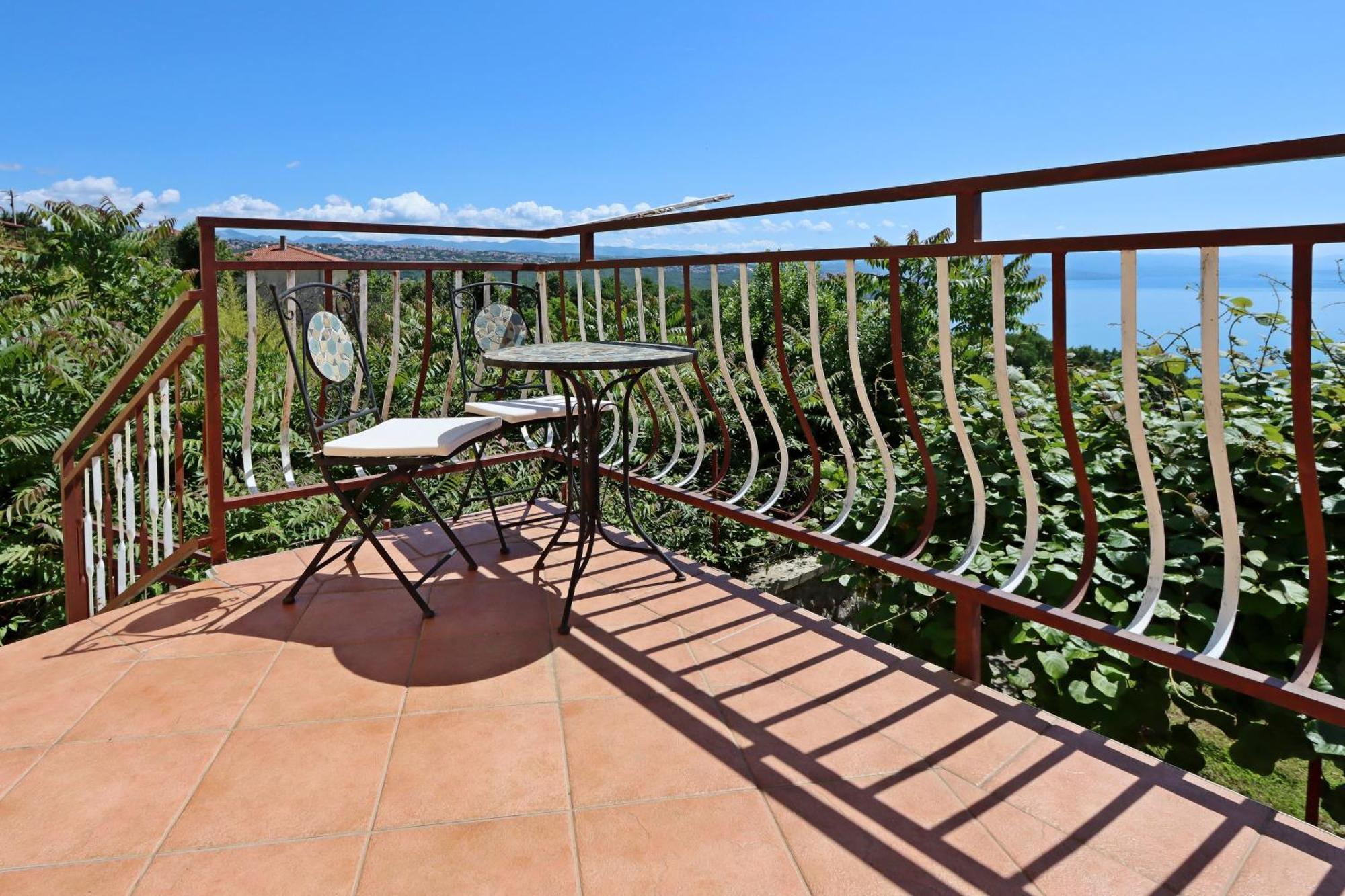 Apartments With A Parking Space Opatija - Pobri, Opatija - 7813 มาทุลยี ภายนอก รูปภาพ